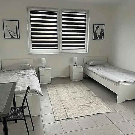 Aparts Centrum Aparthotel